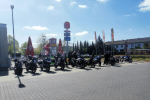 Vor der Abfahrt durchs Weserbergland in Wunstorf