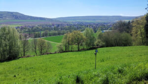 Blick von der "Waldquelle" aufs Weserbergland