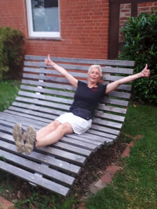 Kerstin hat eine entspannte Sitzgelegenheit gefunden