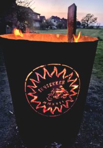 Osterfeuer bei den Sunseekern